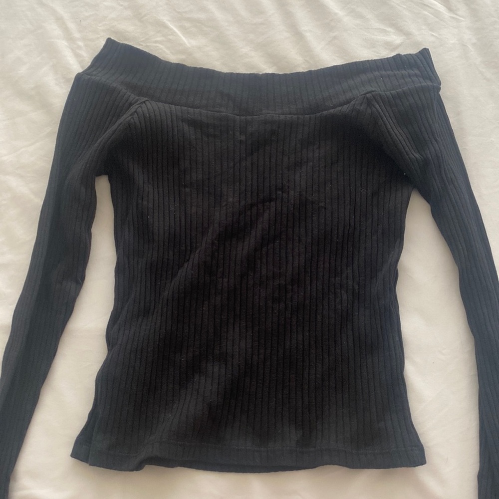 Off the shoulder black long sleeved shirt